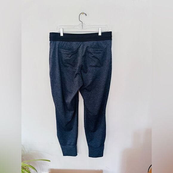 ATHLETA | heather charcoal grey women’s joggers - Picture 4 of 9